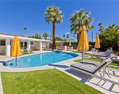 1057 E Marshall Way - Photo Thumbnail 36
