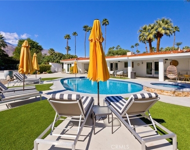 1057 E Marshall Way - Photo Thumbnail 34