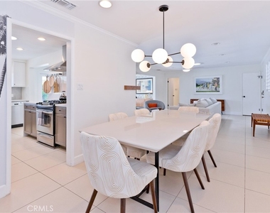 1057 E Marshall Way - Photo Thumbnail 44