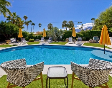 1057 E Marshall Way - Photo Thumbnail 1