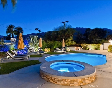 1057 E Marshall Way - Photo Thumbnail 29