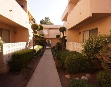 1538 Stanford Street - Photo Thumbnail 11