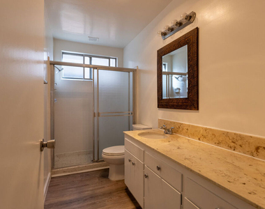 1538 Stanford Street - Photo Thumbnail 5