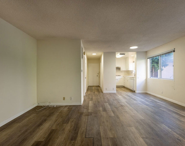 1538 Stanford Street - Photo Thumbnail 10