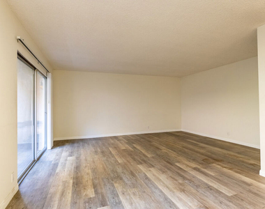 1538 Stanford Street - Photo Thumbnail 1