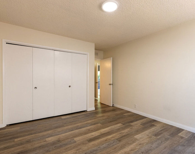 1538 Stanford Street - Photo Thumbnail 2