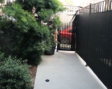 321 N Bixel Street - Photo Thumbnail 10