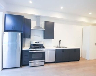321 N Bixel Street - Photo Thumbnail 9
