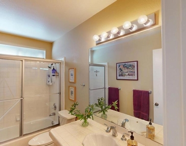 72350 Rim Drive - Photo Thumbnail 18