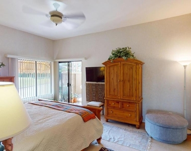 72350 Rim Drive - Photo Thumbnail 10