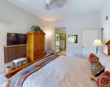 72350 Rim Drive - Photo Thumbnail 13