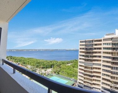 4100 N Ocean Drive - Photo Thumbnail 36