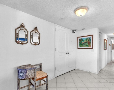 4100 N Ocean Drive - Photo Thumbnail 2