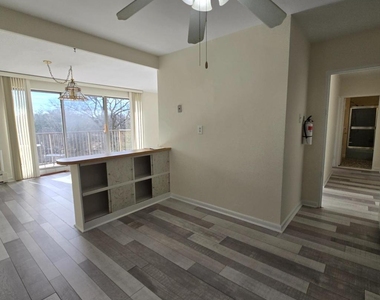 111 Chestnut Street - Photo Thumbnail 13