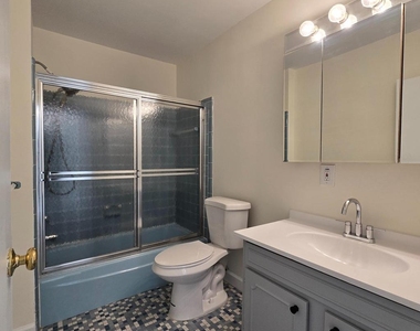 111 Chestnut Street - Photo Thumbnail 18