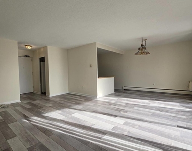 111 Chestnut Street - Photo Thumbnail 15