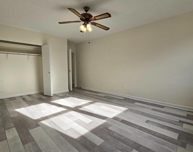 111 Chestnut Street - Photo Thumbnail 17