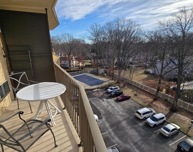 111 Chestnut Street - Photo Thumbnail 12