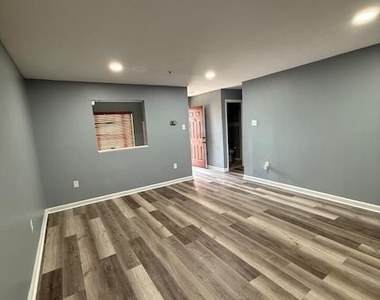8845 Rusland Court - Photo Thumbnail 4