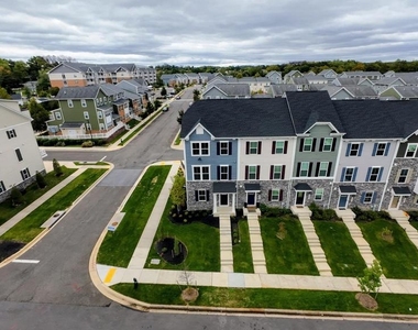 8445 Hamlin Street - Photo Thumbnail 1