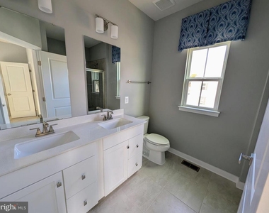8445 Hamlin Street - Photo Thumbnail 13