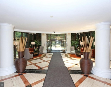 10101 Grosvenor Place - Photo Thumbnail 7