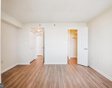 10101 Grosvenor Place - Photo Thumbnail 20