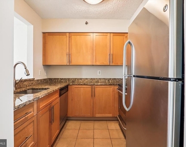 10101 Grosvenor Place - Photo Thumbnail 14
