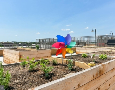 901 H Street Ne - Photo Thumbnail 61
