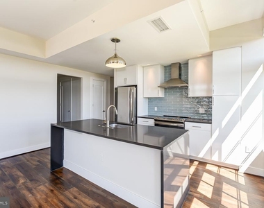 901 H Street Ne - Photo Thumbnail 4
