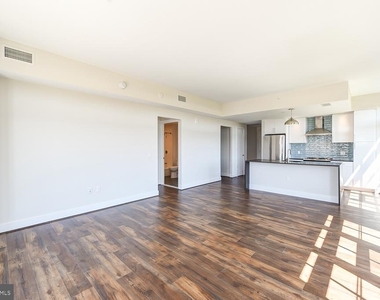 901 H Street Ne - Photo Thumbnail 6