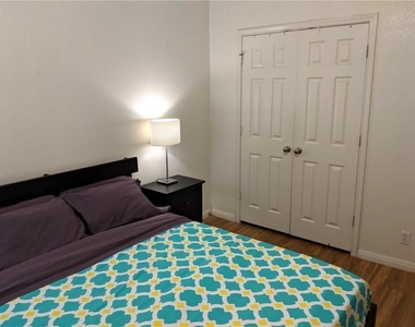 5501 Duval B St - Photo Thumbnail 6