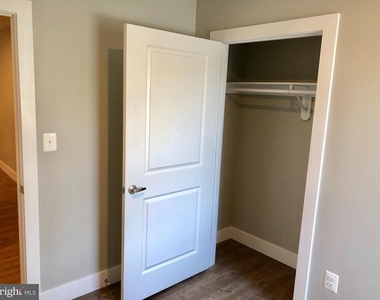 447 Orange Street Se - Photo Thumbnail 4
