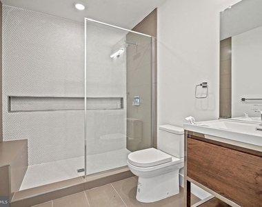 2027 Rhode Island Avenue Ne - Photo Thumbnail 16