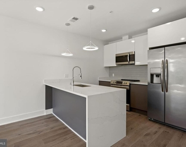 2027 Rhode Island Avenue Ne - Photo Thumbnail 5