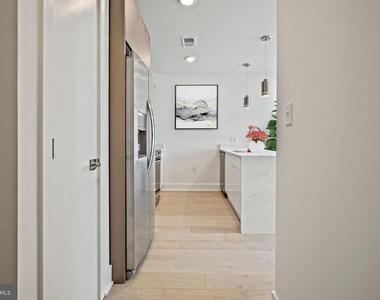 2027 Rhode Island Avenue Ne - Photo Thumbnail 13
