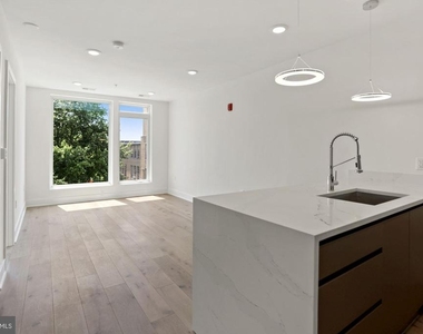 2027 Rhode Island Avenue Ne - Photo Thumbnail 8
