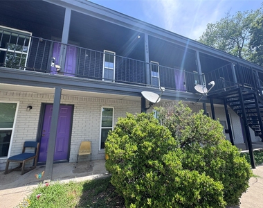 309 E Dean Ave - Photo Thumbnail 1