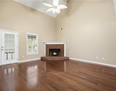 1632 Cagle Court - Photo Thumbnail 5
