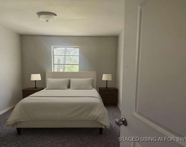 9222 Lockwood Drive - Photo Thumbnail 6
