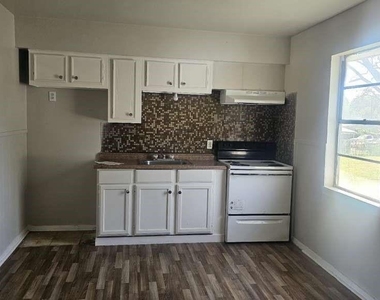 9222 Lockwood Drive - Photo Thumbnail 3