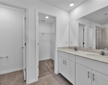 14236 Oviedo Place - Photo Thumbnail 12