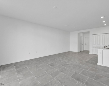 14236 Oviedo Place - Photo Thumbnail 8