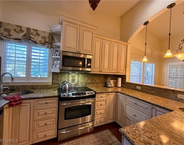 24821 Lakemont Cove Lane - Photo Thumbnail 4
