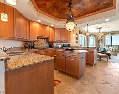 4875 Pelican Colony Boulevard - Photo Thumbnail 10
