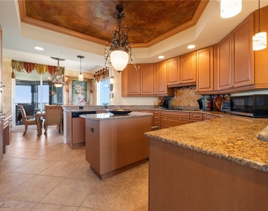4875 Pelican Colony Boulevard - Photo Thumbnail 14