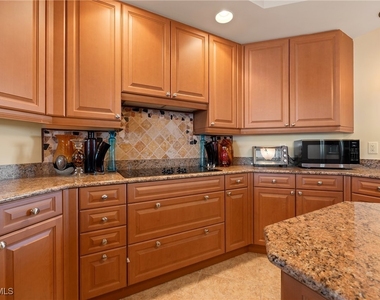 4875 Pelican Colony Boulevard - Photo Thumbnail 11