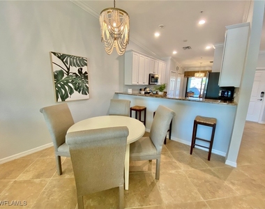 9532 Avellino Way - Photo Thumbnail 12