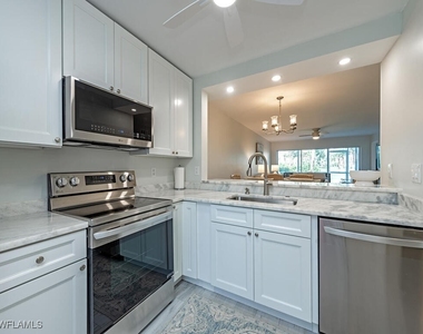 4556 Andover Way - Photo Thumbnail 3
