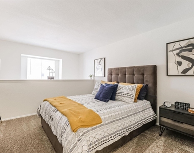 8162 Richmond Avenue - Photo Thumbnail 11